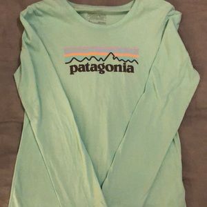 Girls Patagonia long sleeve tshirt